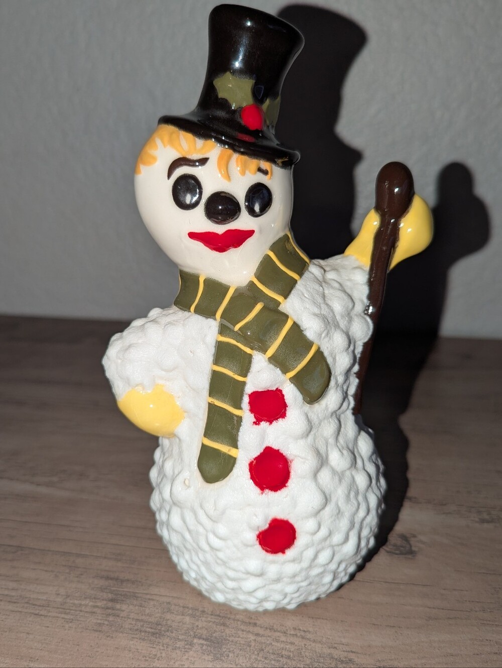 Vintage 7.5" Hand Painted Ceramic Snowman Figurine Popcorn Texture Retro Kitsch